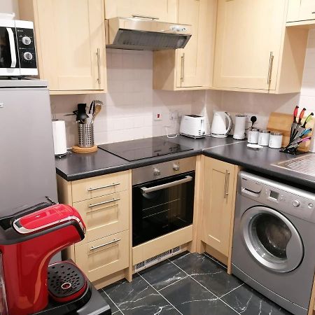 Luxury Modern 2 Bed Apartment, Free Undercroft Parking For 1 Car Southampton Zewnętrze zdjęcie
