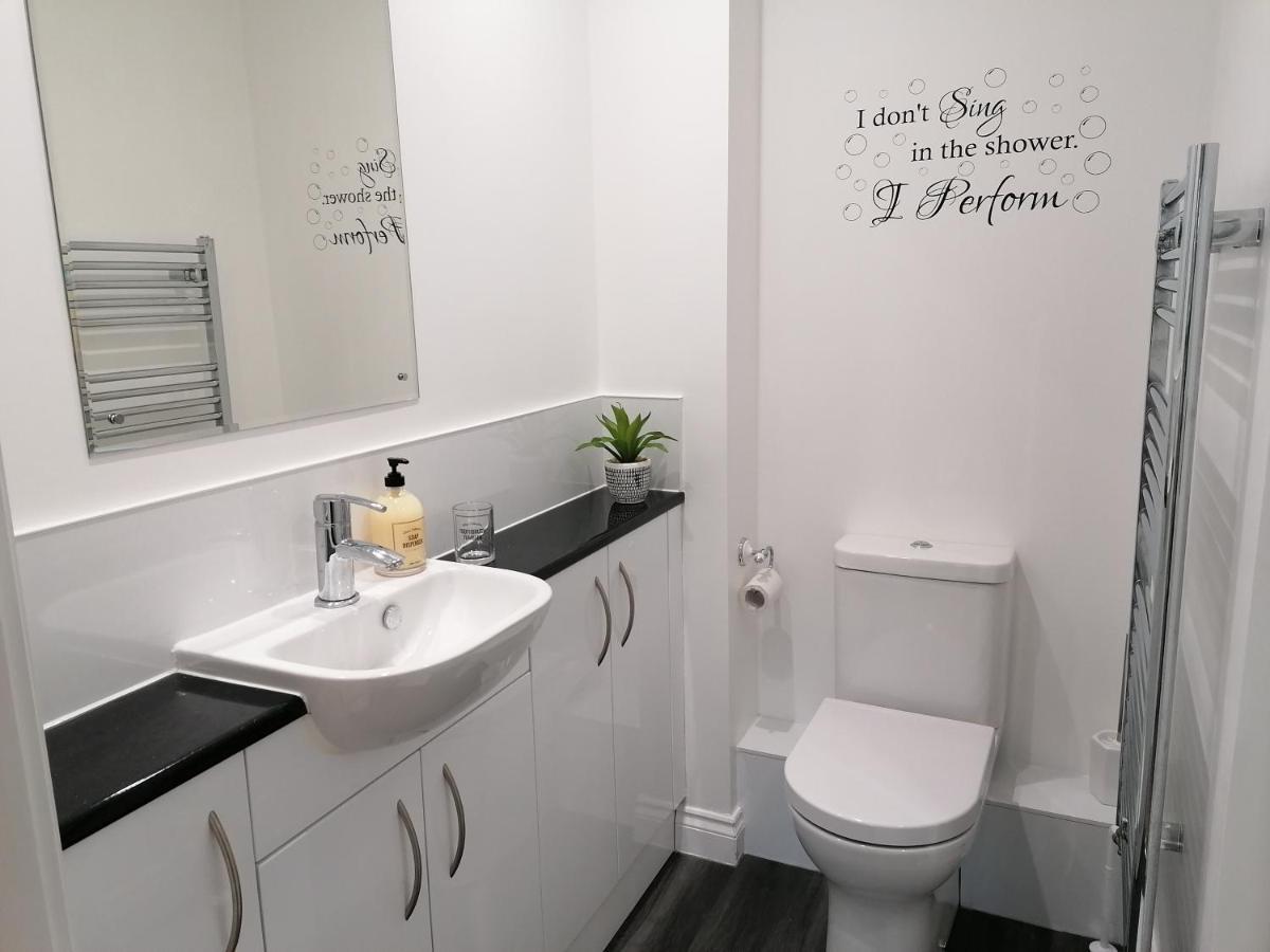 Luxury Modern 2 Bed Apartment, Free Undercroft Parking For 1 Car Southampton Zewnętrze zdjęcie