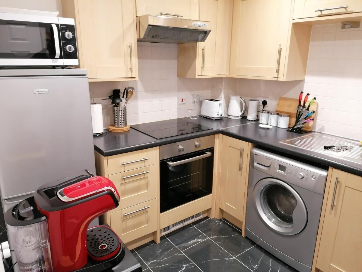 Luxury Modern 2 Bed Apartment, Free Undercroft Parking For 1 Car Southampton Zewnętrze zdjęcie